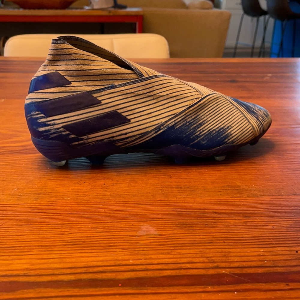 Size 5 1/2 nemesis adidas soccer cleats.